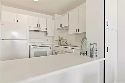 1255 Nuuanu Avenue #E612, Honolulu, HI 96817 - Photo 5