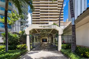 2470 Kalakaua Ave, Honolulu, HI 96815 - Photo 19