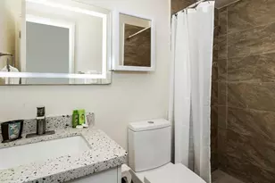 2345 Ala Wai Blvd, Honolulu, HI 96815 - Photo 11