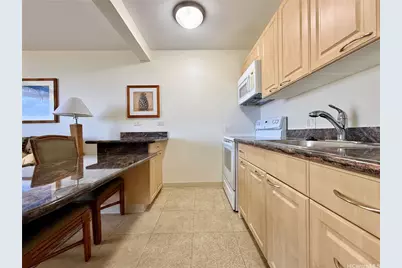229 Paoakalani Avenue #1812 (NUC), Honolulu, HI 96815 - Photo 7