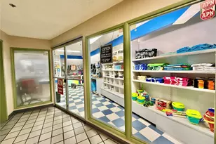 229 Paoakalani Ave, Honolulu, HI 96815 - Photo 21