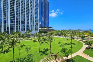 333 Ward Ave, Honolulu, HI 96814 - Photo 1