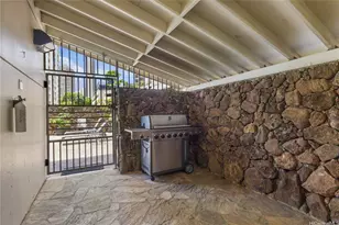 419 Atkinson Dr, Honolulu, HI 96814 - Photo 19