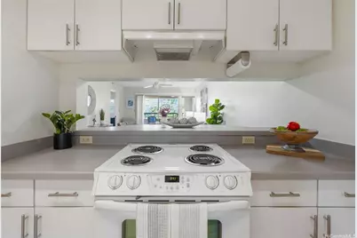 1090 Ala Napunani Street #410, Honolulu, HI 96818 - Photo 7