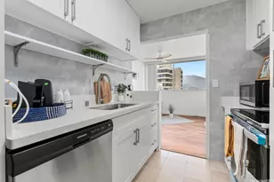 1069 Spencer St, Honolulu, HI 96822 - Photo 7