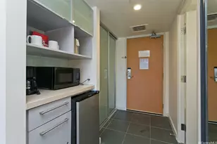 410 Atkinson Dr, Honolulu, HI 96814 - Photo 7