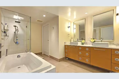 1177 Queen Street #3702, Honolulu, HI 96814 - Photo 15