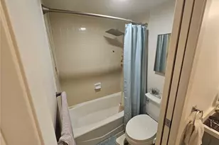 411 Hobron Ln, Honolulu, HI 96815 - Photo 9