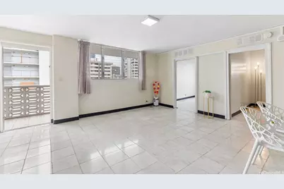 2442 Kuhio Avenue #1204, Honolulu, HI 96815 - Photo 11