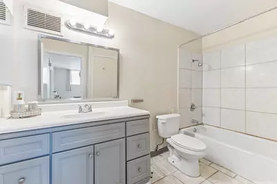 2442 Kuhio Avenue #1204, Honolulu, HI 96815 - Photo 17