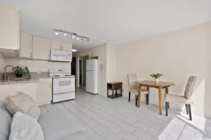 2211 Ala Wai Blvd, Honolulu, HI 96815 - Photo 3