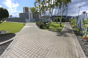 3045 Ala Napuaa Pl, Honolulu, HI 96818 - Photo 15