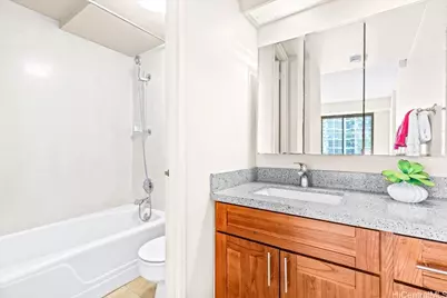 225 Queen Street #11E, Honolulu, HI 96813 - Photo 13