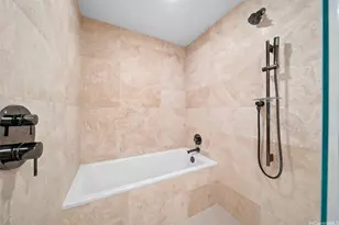 333 Ward Ave, Honolulu, HI 96814 - Photo 17