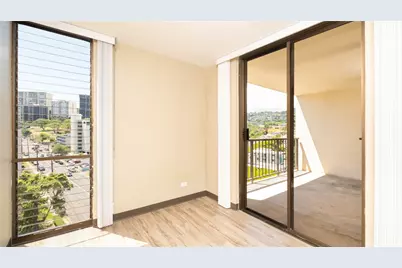 1201 Wilder Avenue #1006, Honolulu, HI 96822 - Photo 11
