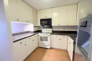 1860 Ala Moana Blvd, Honolulu, HI 96815 - Photo 11