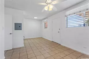 1120 Hassinger St, Honolulu, HI 96822 - Photo 3