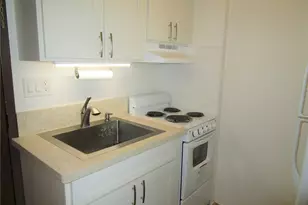 1560 Kanunu St, Honolulu, HI 96814 - Photo 3
