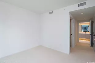 333 Ward Ave, Honolulu, HI 96814 - Photo 11