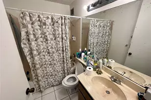2121 Ala Wai Blvd, Honolulu, HI 96815 - Photo 7