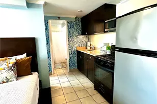 2425 Kuhio Ave, Honolulu, HI 96815 - Photo 5