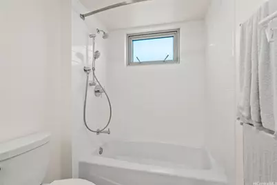 1631 Kapiolani Boulevard #4201, Honolulu, HI 96814 - Photo 9