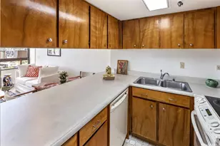 2499 Kapiolani Blvd, Honolulu, HI 96826 - Photo 3