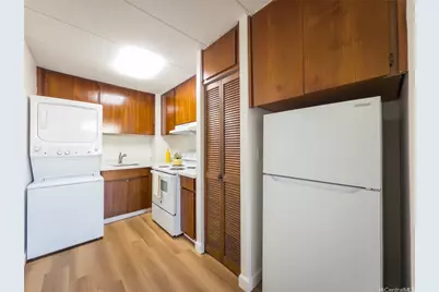 2015 Wilder Avenue #2E, Honolulu, HI 96822 - Photo 3