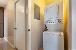 909 Ala Lilikoi St, Honolulu, HI 96818 - Photo 5