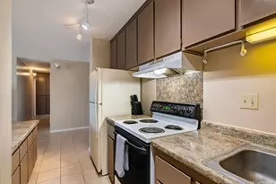 909 Ala Lilikoi St, Honolulu, HI 96818 - Photo 9