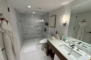 383 Kalaimoku St, Honolulu, HI 96815 - Photo 15