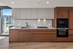 333 Ward Ave, Honolulu, HI 96814 - Photo 1