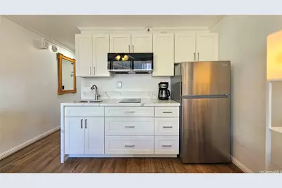 134 Kapahulu Avenue #802, Honolulu, HI 96815 - Photo 5