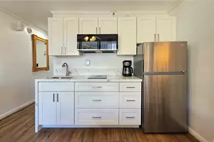 134 Kapahulu Ave, Honolulu, HI 96815 - Photo 5