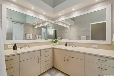 586 Kaimalino Street, Kailua, HI 96734 - Photo 21