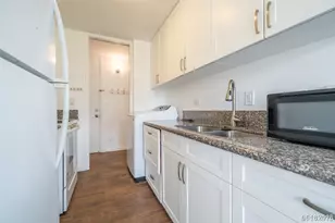 2085 Ala Wai Blvd, Honolulu, HI 96815 - Photo 13