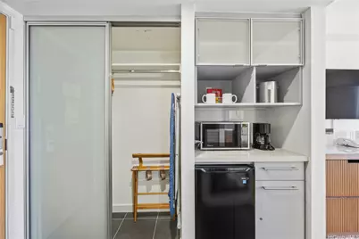 410 Atkinson Drive #759, Honolulu, HI 96814 - Photo 7