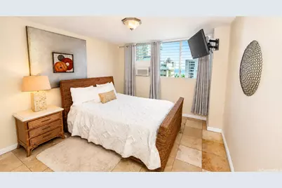 2442 Kuhio Avenue #1101, Honolulu, HI 96815 - Photo 9
