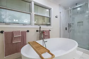 282 Portlock Rd, Honolulu, HI 96825 - Photo 15