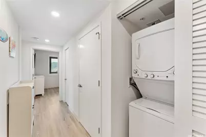 615 Keawe Street #2703, Honolulu, HI 96813 - Photo 5