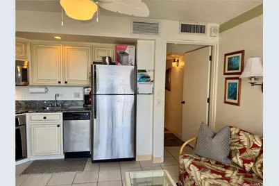 2440 Kuhio Avenue #1710, Honolulu, HI 96815 - Photo 5