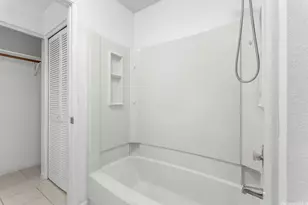 403 Mananai Pl, Honolulu, HI 96818 - Photo 11
