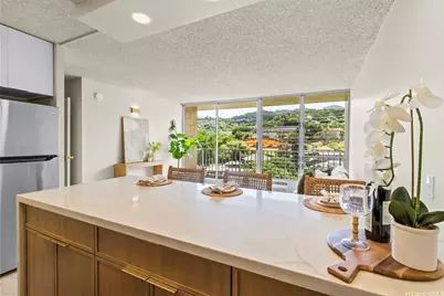 1687 Pensacola Street #1004, Honolulu, HI 96822 - Photo 5