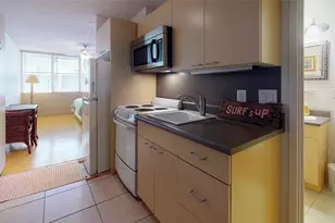 2442 Tusitala St, Honolulu, HI 96815 - Photo 3