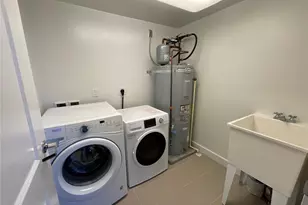 988 Halekauwila St, Honolulu, HI 96814 - Photo 13