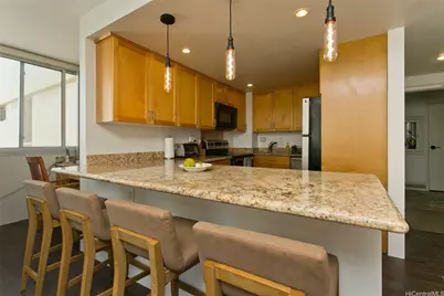 2500 Kalakaua Avenue #1803, Honolulu, HI 96815 - Photo 5