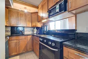 2333 Kapiolani Blvd, Honolulu, HI 96826 - Photo 9