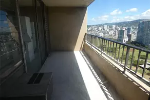 2121 Ala Wai Blvd, Honolulu, HI 96815 - Photo 11