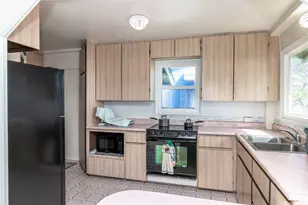 54-004 Pipilani Pl, Hauula, HI 96717 - Photo 15