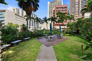 425 Ena Rd, Honolulu, HI 96815 - Photo 21